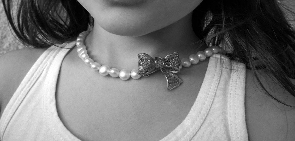 filigree loop